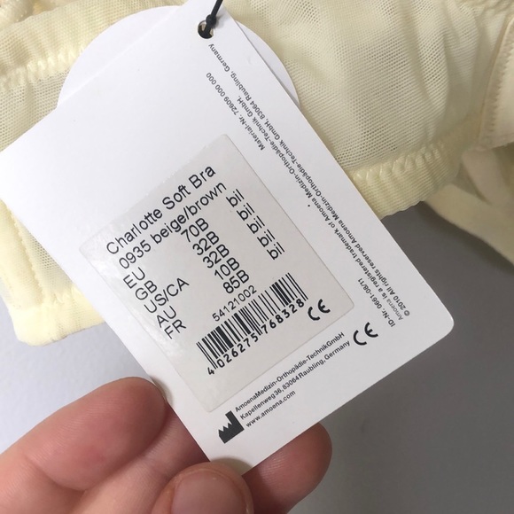 *NWT* Amoena beautiful butter yellow lace wireless bra - Picture 8 of 8